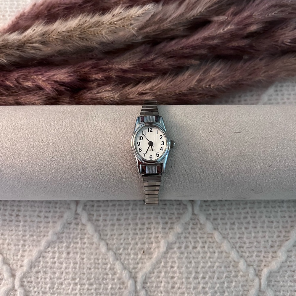 Vintage Silver Quartz Bracelet Watch‎ - Picture 3 of 8